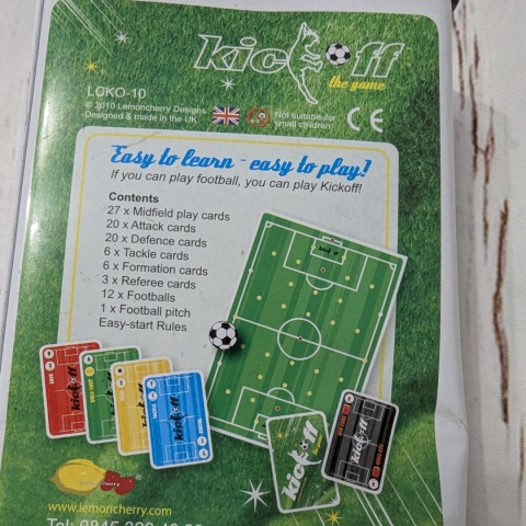 Kick off - The Card Game - gra piłkarska po angielsku