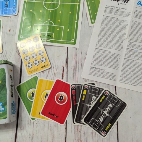Kick off - The Card Game - gra piłkarska po angielsku