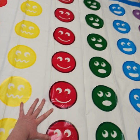 TANGLER - Mata typu Twister - kolory + emocje 140x120cm