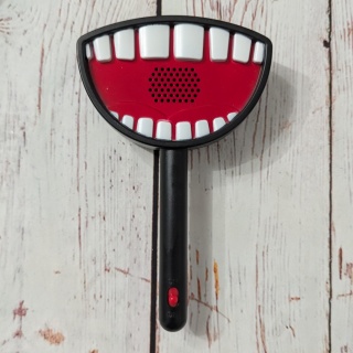 Megafon, Mikrofon z Buzią - zmienia głos: ufo, robot i wampir