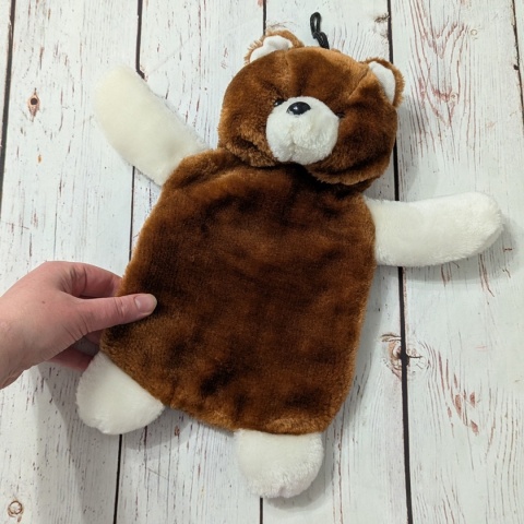 Miś ze skrytką na karty, rekwizyty