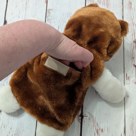 Miś ze skrytką na karty, rekwizyty