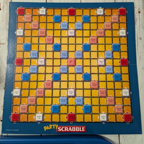 Party Scrabble! - gra słowna drużynowa z timerem po angielsku