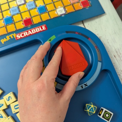 Party Scrabble! - gra słowna drużynowa z timerem po angielsku