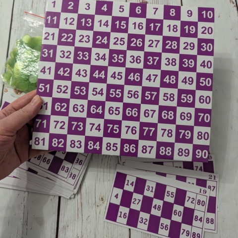 Plansza do Bingo, 24 kartoniki i żetony do oznaczania