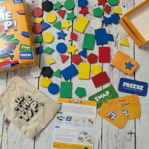 Skillmatics Game – To The Top - tworzenie wieży z drewnianych kolorowych kształtów