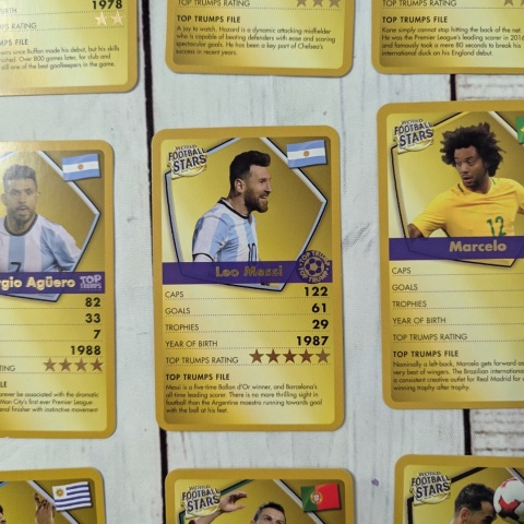 TOP TRUMPS World Football Stars - Gold Edition