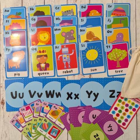 ALPHABET - 40 flashcards - karty z alfabetem, obrazkami i przykładami słów po angielsku