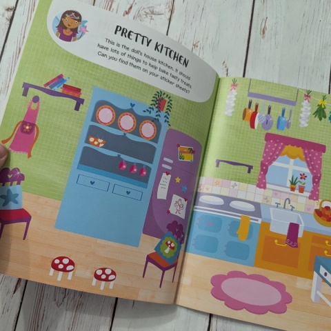 Fairy Doll's House Sticker Book - książeczka o pomieszczeniach w domu po angielsku NOWA