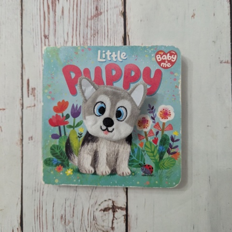Książka Little Puppy - po angielsku z pacynką na palec UŻYWANA