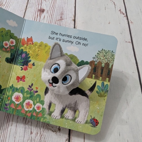 Książka Little Puppy - po angielsku z pacynką na palec UŻYWANA