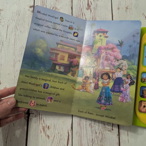 Książka Disney Encanto - Mirabel's Gift - po angielsku z dźwiękiem UŻYWANA