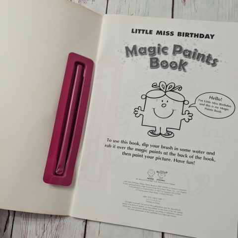 Książka Little Miss Birthday Magic Paints Book - kolorowanka po angielsku UŻYWANA, NIE UZUPEŁNIONA