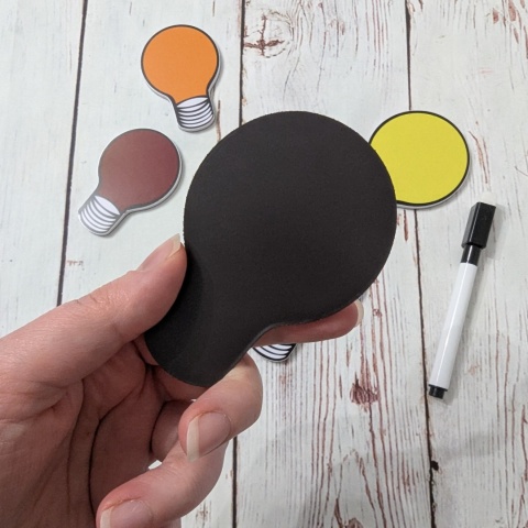 Magnetyczne kolorowe żarówki 6 sztuk - na tablicę do oznaczania kart, słówek + marker suchościeralny