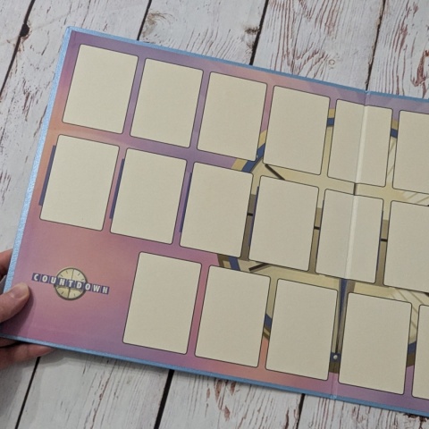 Plansza do gry z miejscami na karty 52x26 cm - do własnego wykorzystania na zajęciach