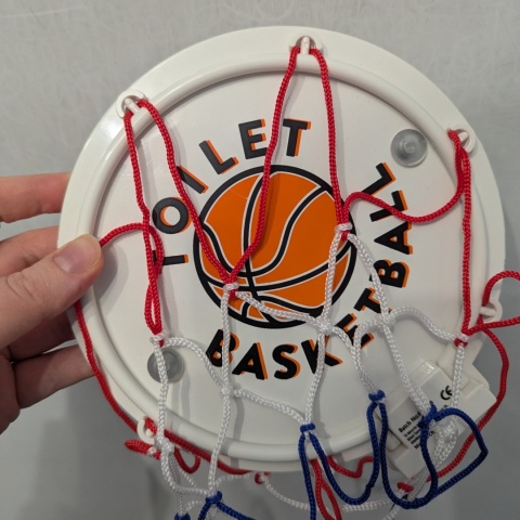 Toilet Basketball - kosz idealny do przyczepienia na tablicy suchościeralnej