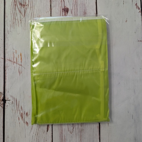 Wiszący organizer z kieszeniami na karty - 72x42 cm - 16 kieszeni - karty A6 i mniejsze - kolor zielony