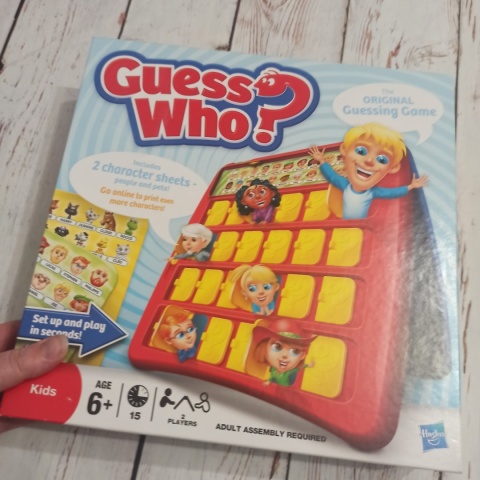 Guess Who? 2w1 People and Animals - gra do opisywania wyglądu i zadawania pytań