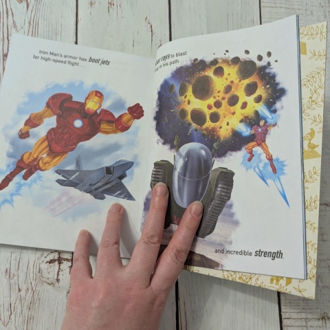 Książka Little Golden Book - The Invincible Iron Man - po angielsku NOWA