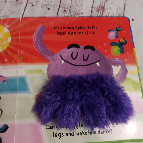 Książka Incy Wincy Spider z pacynkowymi nóżkami Książka Incy Wincy Spider z pacynkowymi nóżkami