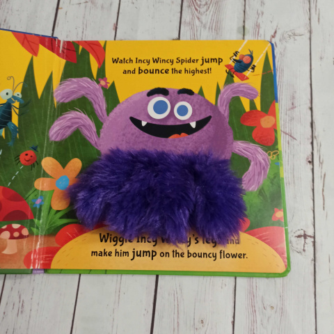Książka Incy Wincy Spider z pacynkowymi nóżkami Książka Incy Wincy Spider z pacynkowymi nóżkami