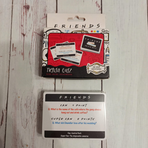 Friends Trivia - quiz z serialem "Przyjaciele" Friends Trivia - quiz z serialem "Przyjaciele"