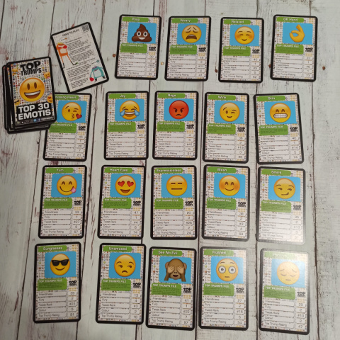 TOP TRUMPS - Top 30 Emotis TOP TRUMPS - Top 30 Emotis