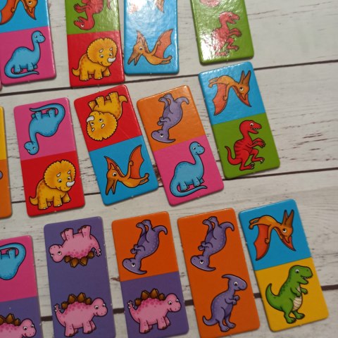 Dino dominoes Dino dominoes