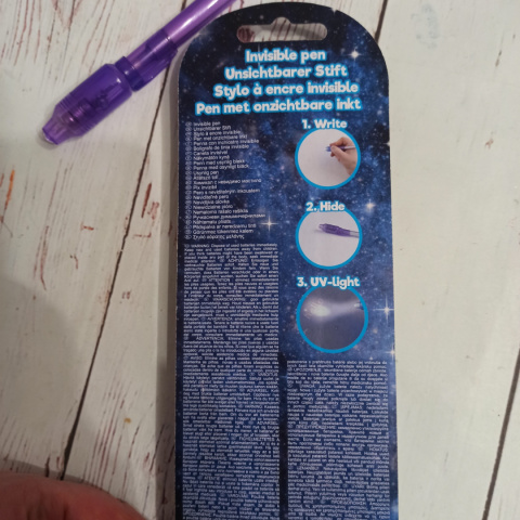 Invisible Pen - niewidzialny marker z lampką UV Invisible Pen - niewidzialny marker z lampką UV